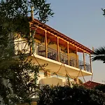 Elena's Family Apartament