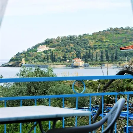 Elena's Family * Leonídion