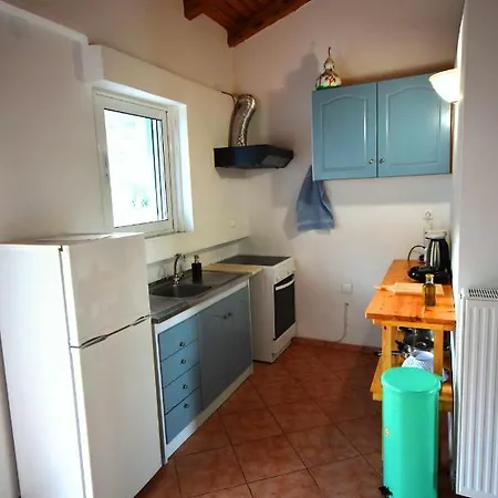 Elena's Family Apartmán Leonídion