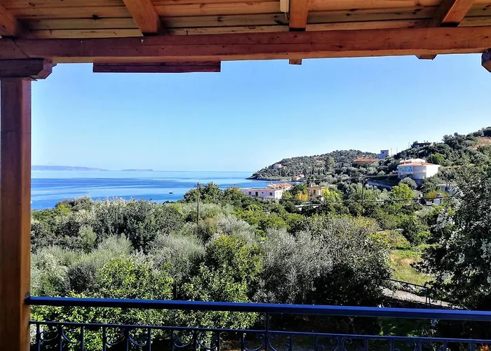 Elena's Family Apartamento Leonídion