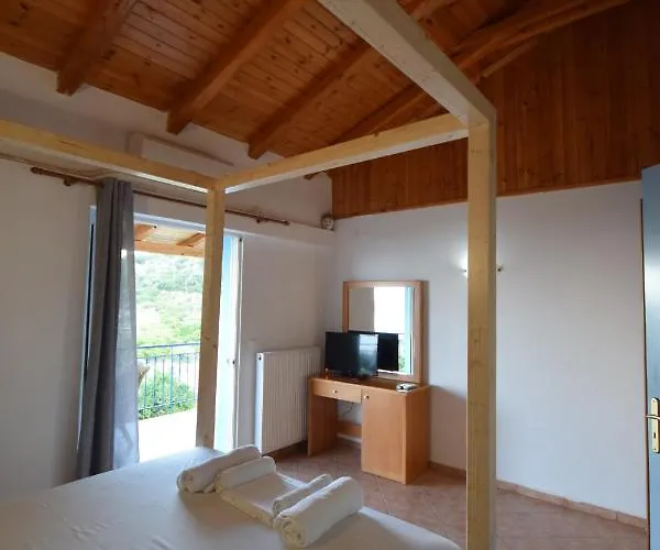 Apartamento Elena's Family Leonídion