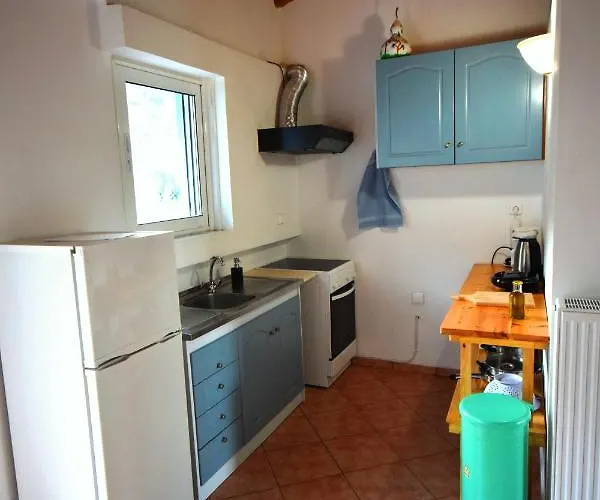 Elena's Family Apartamento Leonídion