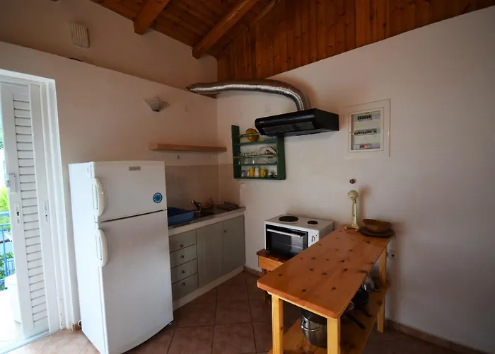 Apartamento Elena's Family Leonídion