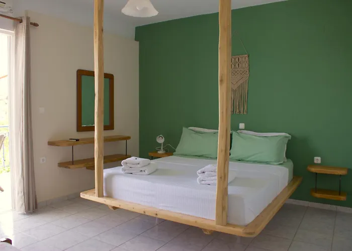 Elena's Family Apartamento Leonídion